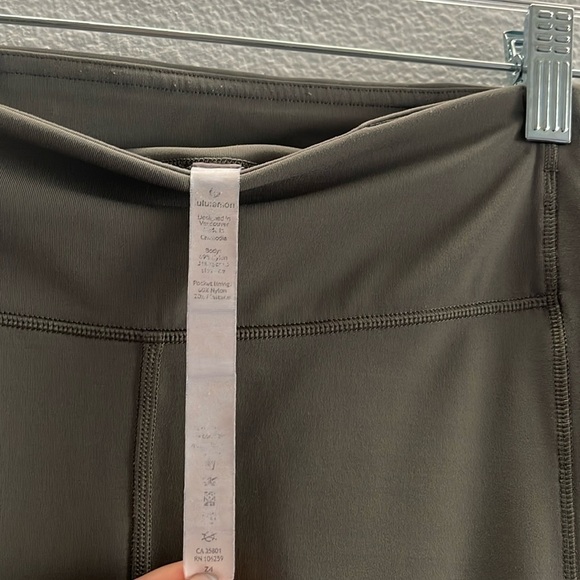 Lululemon Speed Up Mid Rise Legging Size 8 - Picture 7 of 10